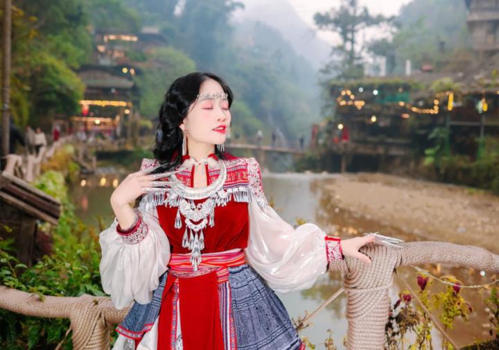 Yến Hoàng
