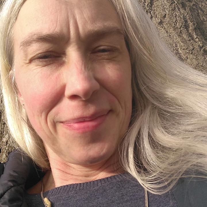 Esther Pol