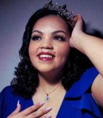 Nayeli Román