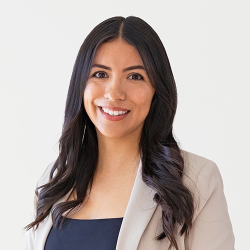 Stephanie Hernandez