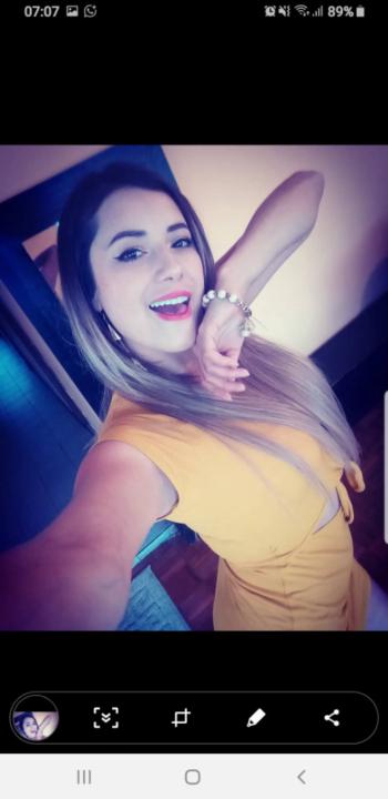 Mishell Mena