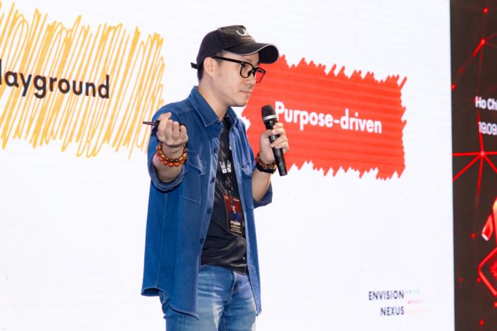 Khi kiến thức không còn là niềm đau, thì mọi người cần gì từ cộng đồng?