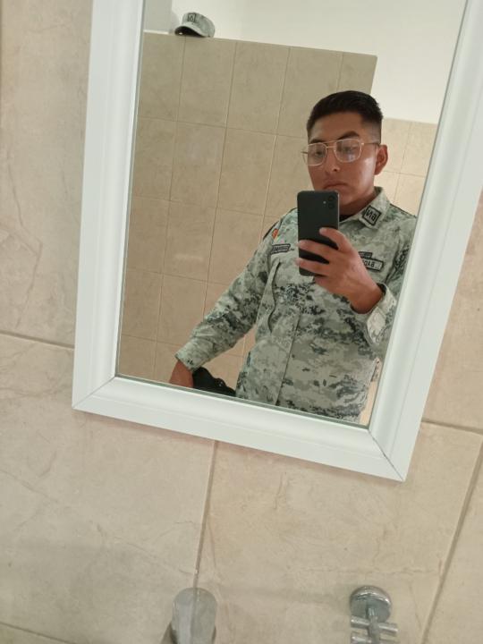 Leonardo yoel Badillo Ruiz