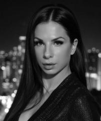 Lara Fernández