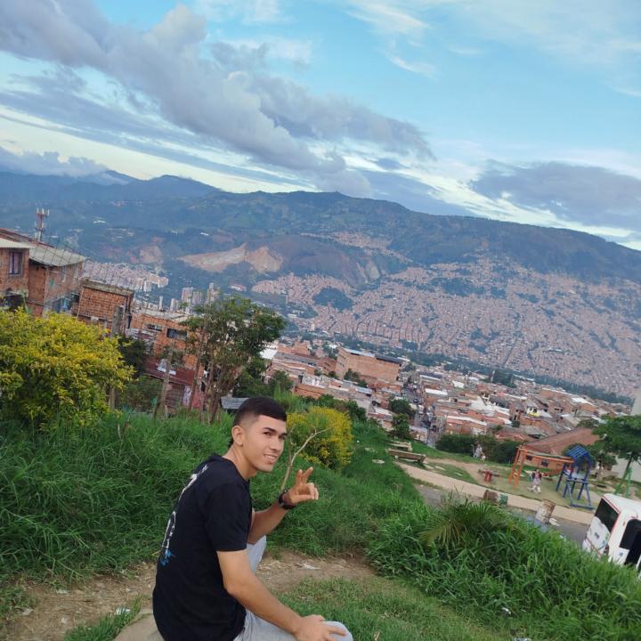 Rubén Mora