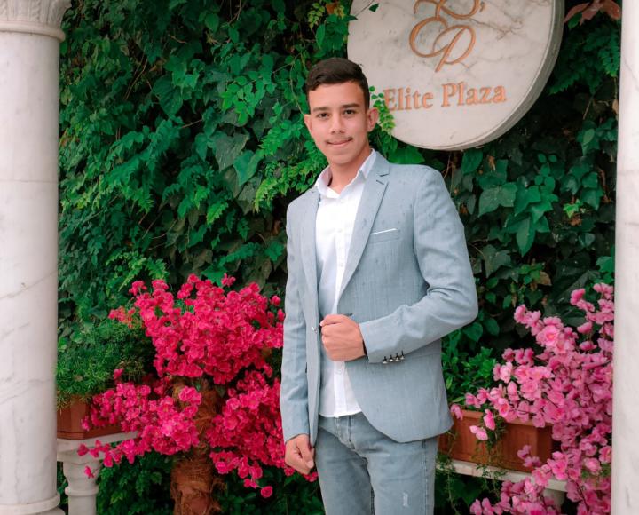 عبادة اللحام