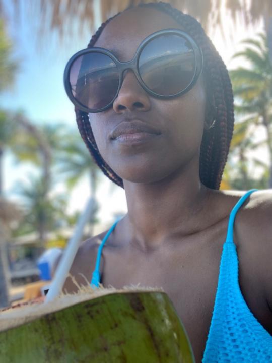 Ariel Hinds