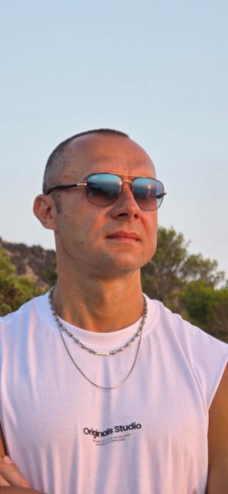 Andy H