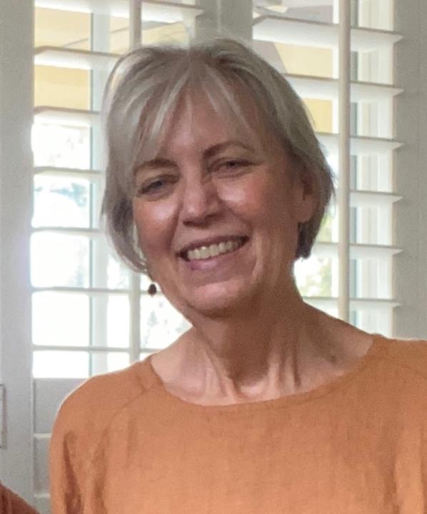 Lynda Roussel