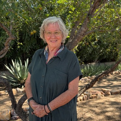 Lynne MacNeil