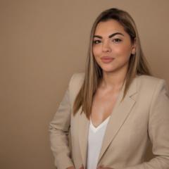 Mariana Rivas corro