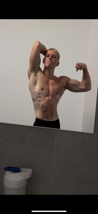 Alechandro Oss