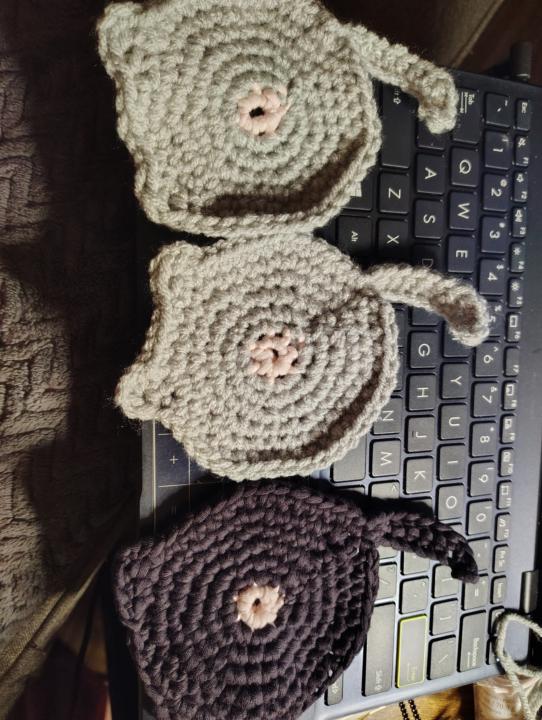 Cat butt coasters 
