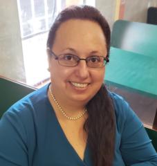 Dina Paz