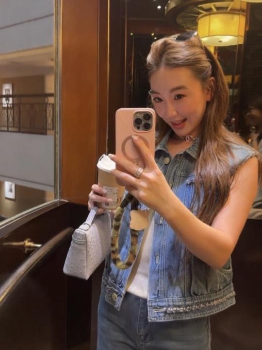 Yvonne Mo