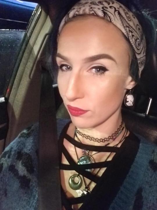 Tesia Veloni