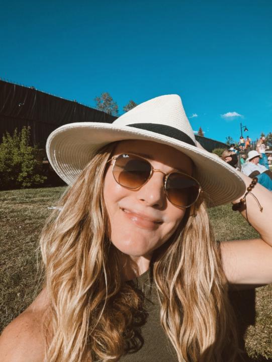 Annie Zdrojewski