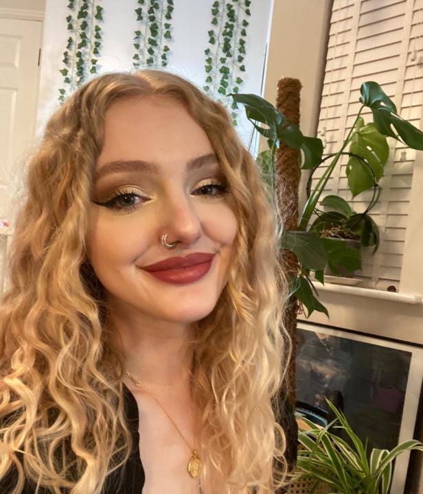 Phoebe W