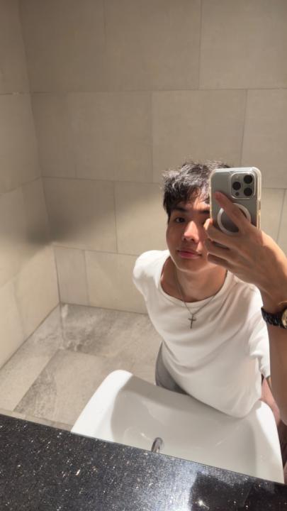 Maxwell Ng