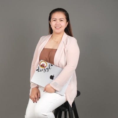 Liz Manalo