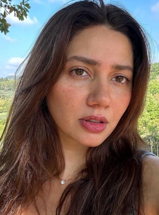 Aliza Holt