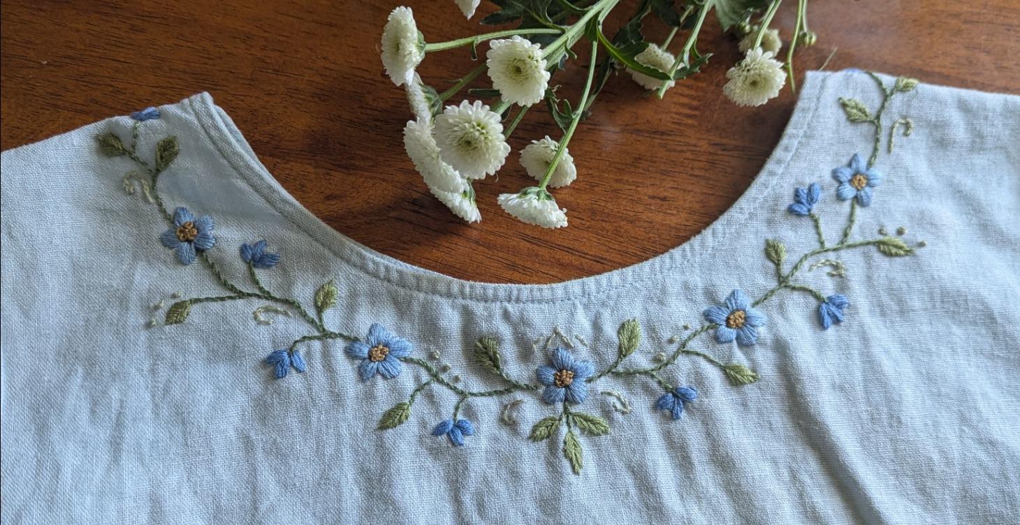 Flower Vine Scoop Neck Pattern & Tutorials