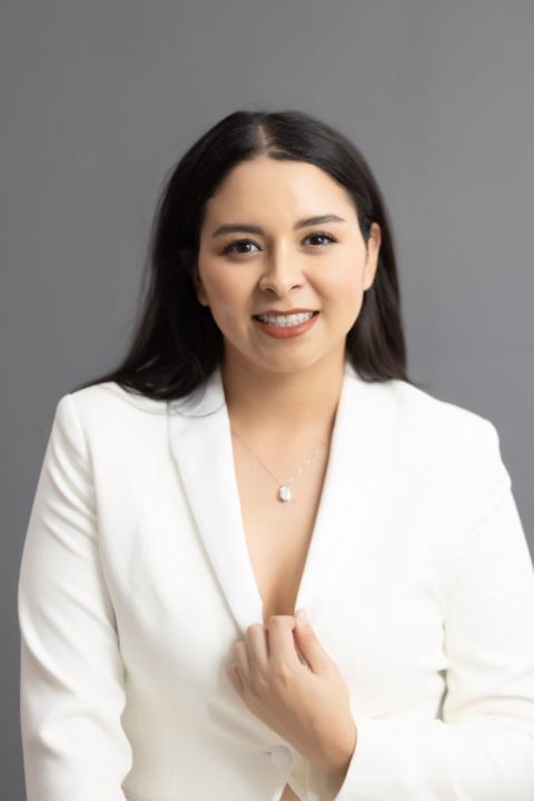 Iris Hita