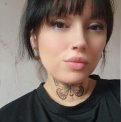 Elisa Dever