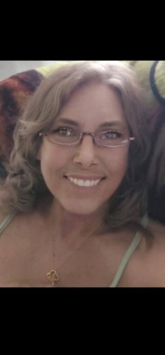 Stephanie Wall