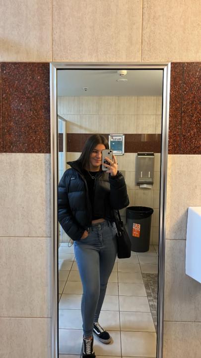 Steph Curcuruto