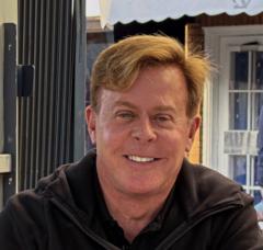 Richard L McCracken