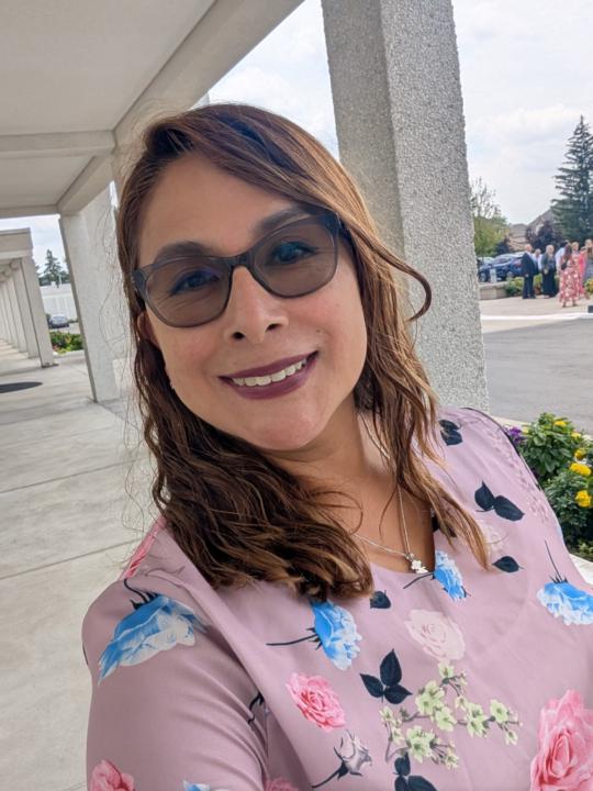 Maria elena Cisneros