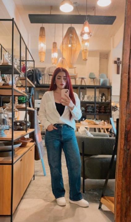 Abril López