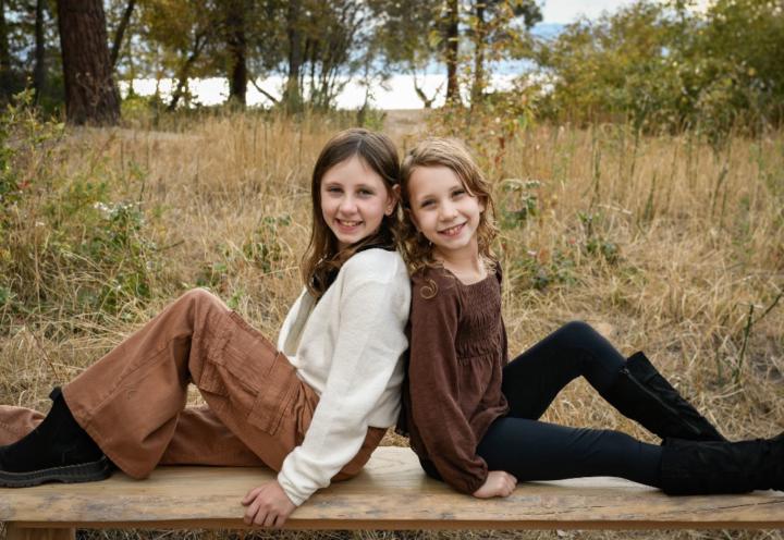 Zaida and Ruby Hanson