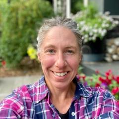 Vicki Deveau