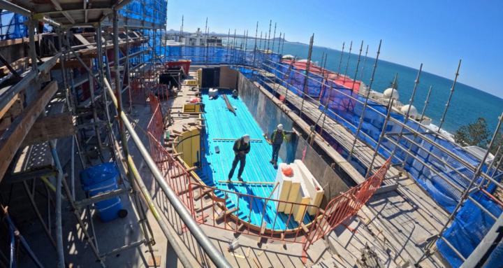 AI-Proof Pool Builders