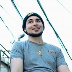 Ari Daniels