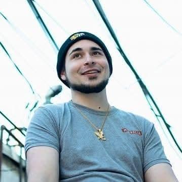 Ari Daniels