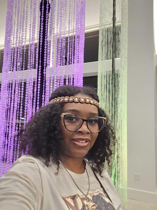 Tarvonia Henry