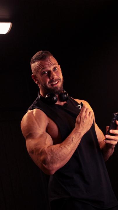 Simon Chandler