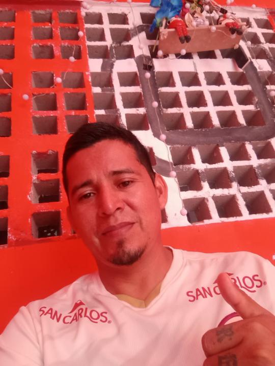 Marlon Flores chuquipiondo