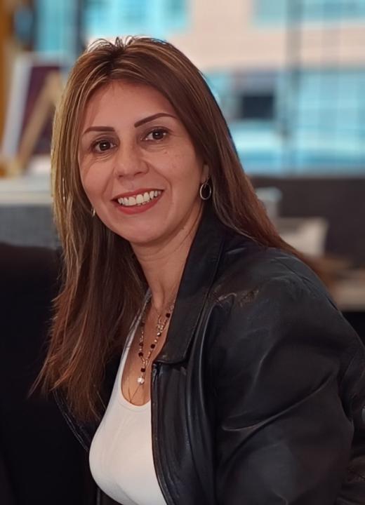 Dolly Ayala