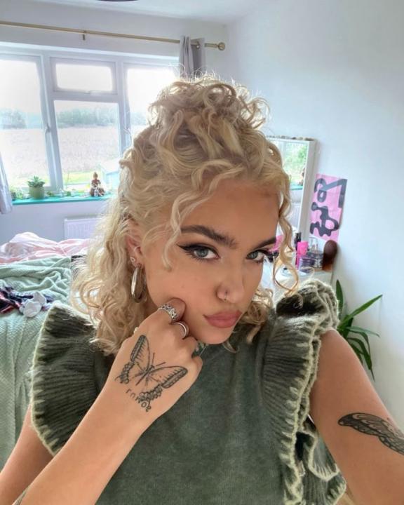 Suzana Xhafa