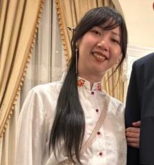 Una Wang