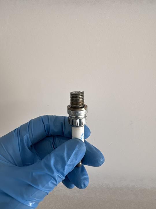Broken off spark plug 