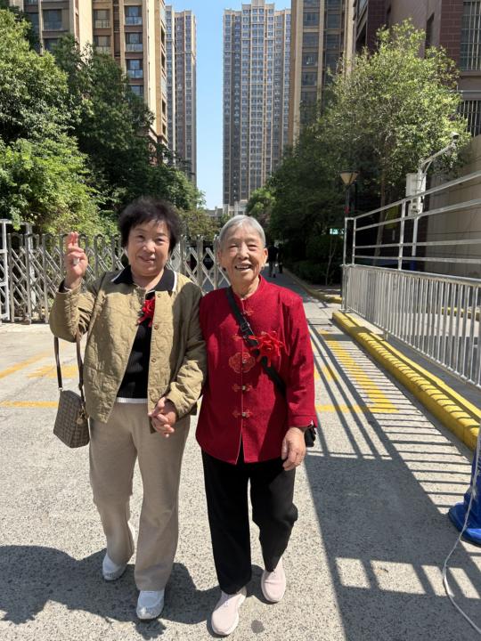 人在生死的面前太过脆弱~