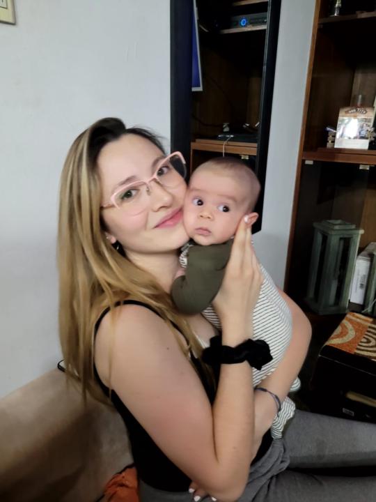 Micaela, Argentina, 28 años.