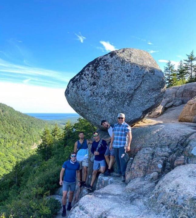 Road Trippers Connect — Share the Journey
