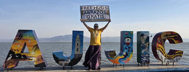 Hugs have no Language 