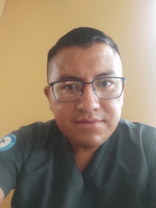Denis Agualongo  Pérez